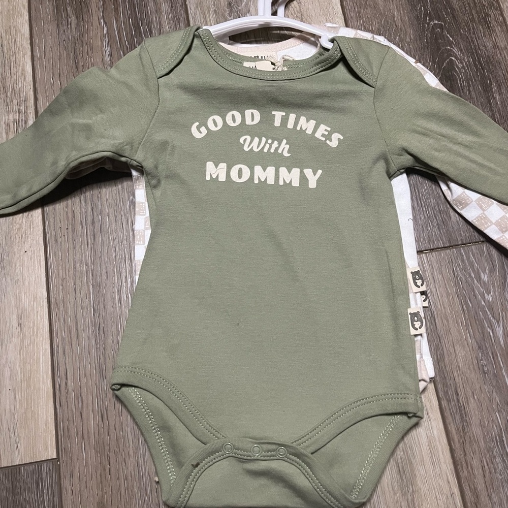 Green Long Sleeve Baby Bodysuit